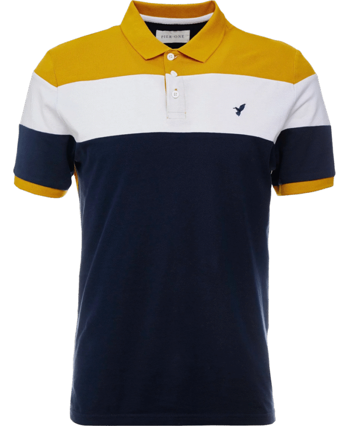 Nike Club t-shirt in limestone